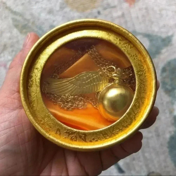 Harry Potter Golden Snitch Watch with Chain NWT - Picture 5 of 5